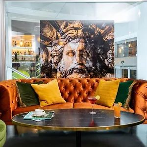 Leonardo Boutique Termini 4* רומא